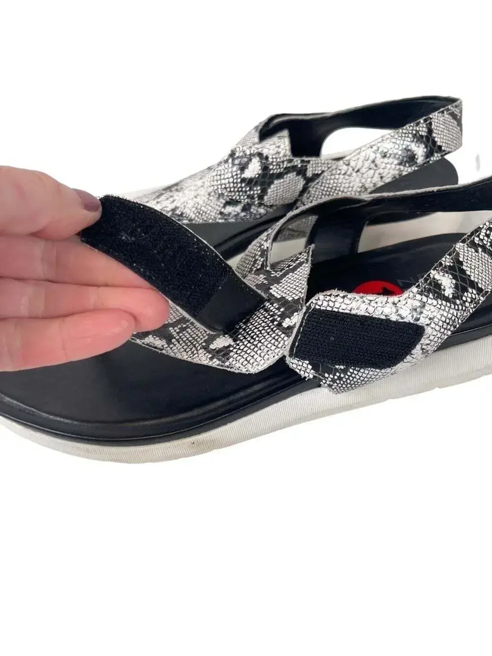 Naturalizer Lincoln Animal Print Toe Post Comfort Sandals Womens 10 Travel